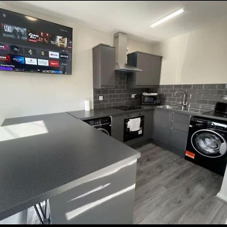 Newly Refurbished Apartment With Free Parking Flat 6 Liverpool Luaran gambar